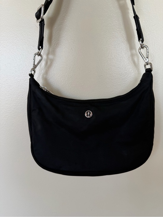 lululemon athletica Handbags - LULULEMON City Essentials Small Shoulder Bag 3L in Black
